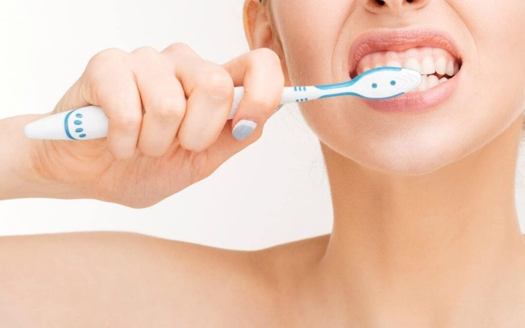 Các cách vệ sinh răng miệng đúng để răng luôn khỏe mạnh